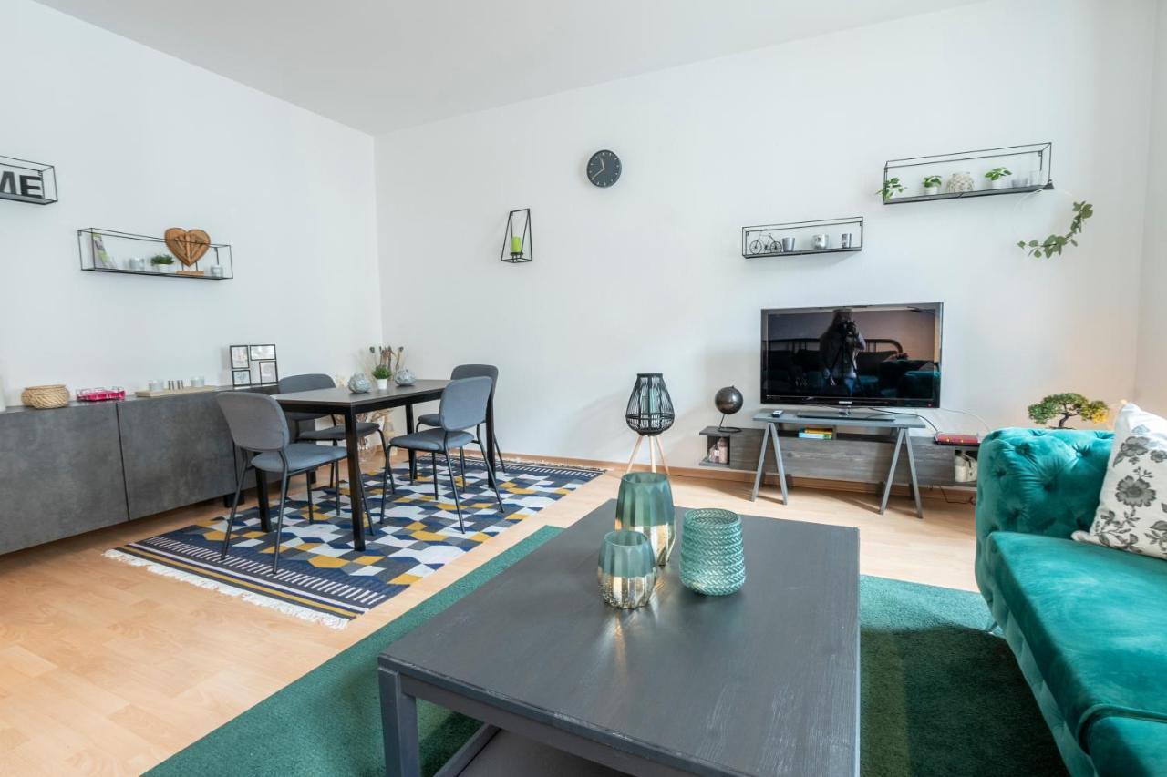 Zwickau Mittendrin, Tolles Balkon-Apartment エクステリア 写真