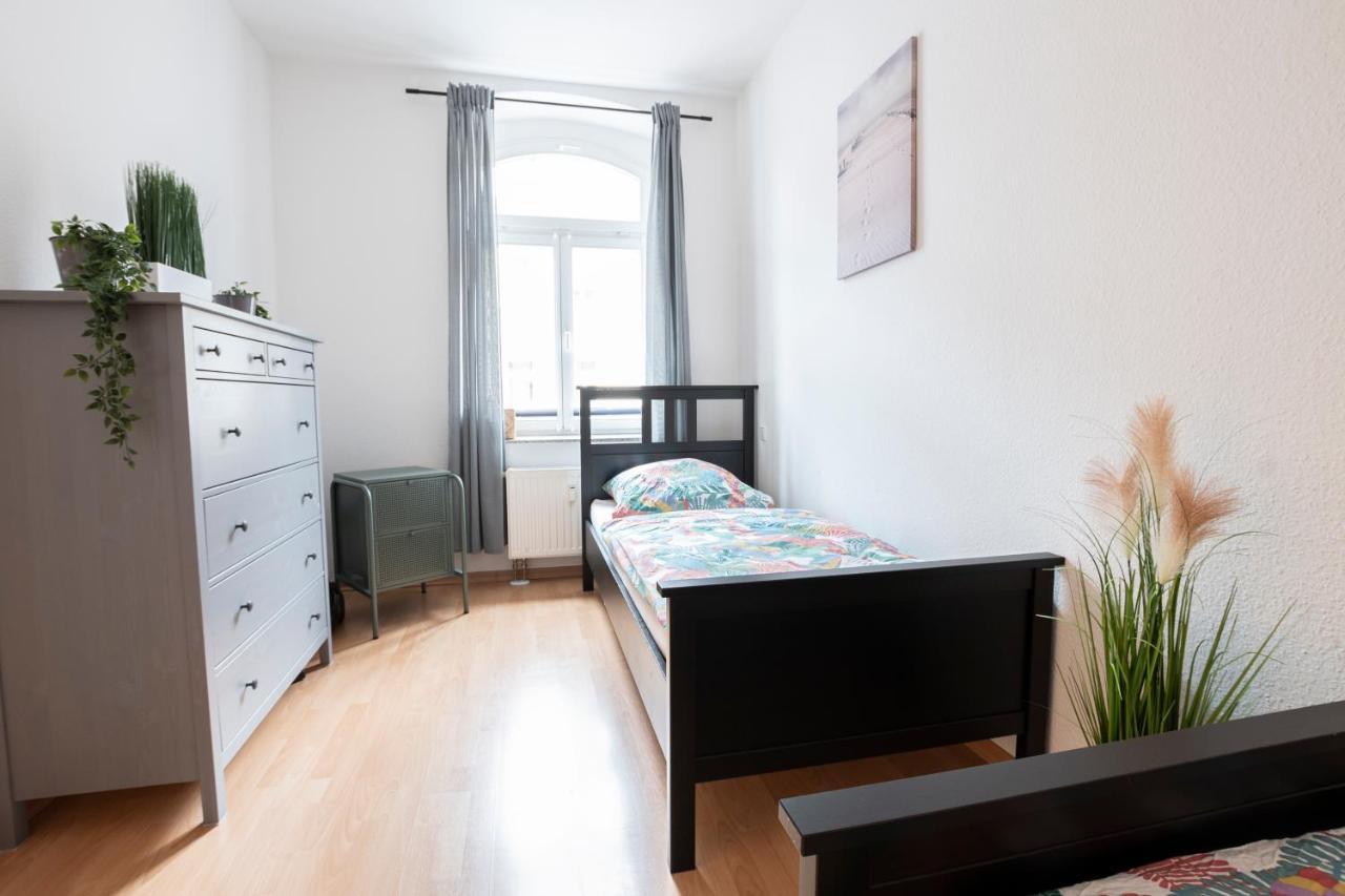 Zwickau Mittendrin, Tolles Balkon-Apartment エクステリア 写真