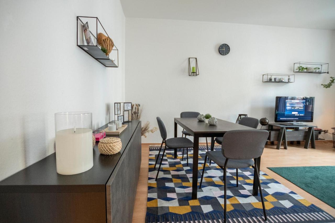 Zwickau Mittendrin, Tolles Balkon-Apartment エクステリア 写真